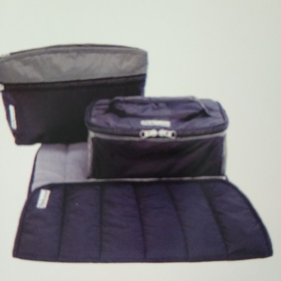 7 A.M. Voyage Diaper Bag - Picture 2 of 3